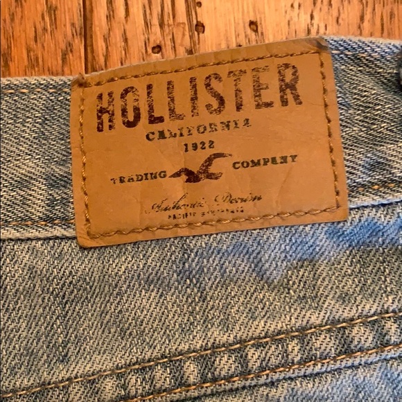 Hollister Denim Shorts - Picture 5 of 6